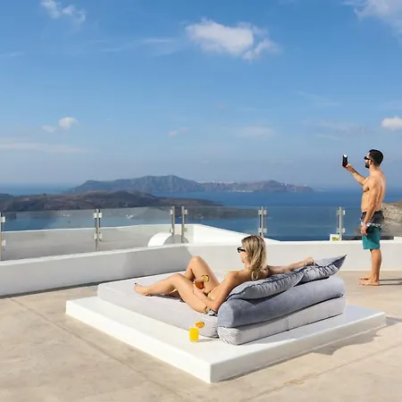 Amity - Adults Only Aparthotel Firá