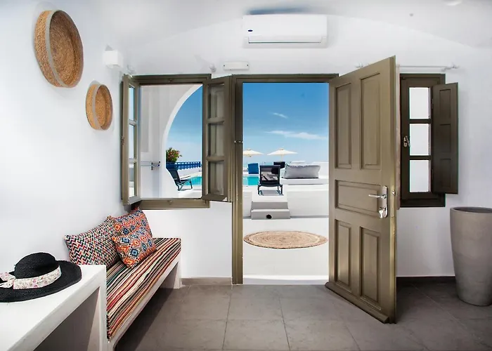 Apart Otel Amity - Adults Only Fira (Santorini)