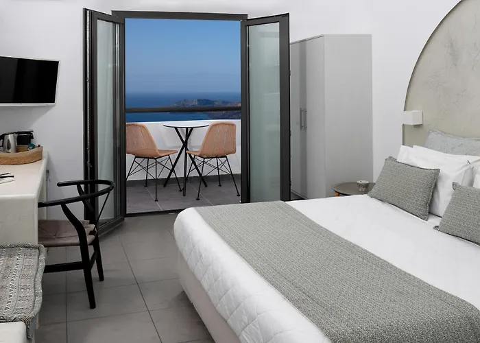 Amity - Adults Only Апарт-отель 4*