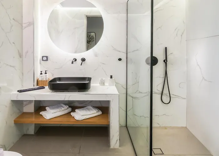 Amity - Adults Only Apart Otel 4*