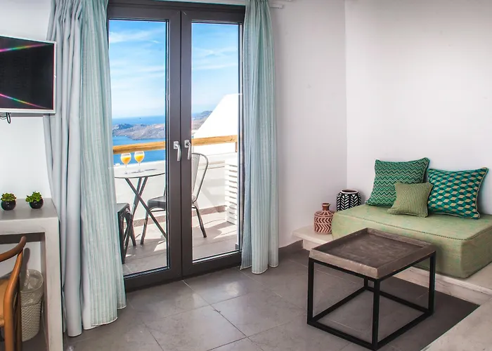 Amity - Adults Only 4* Тира