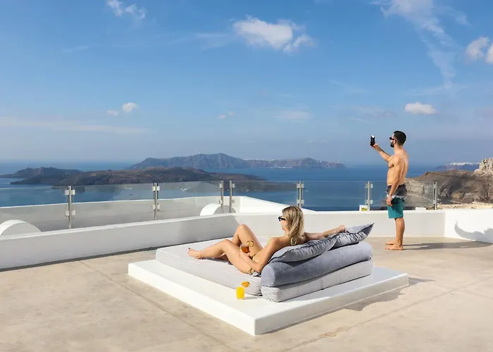 アミティ スイーツ 大人専用 アパートホテル サントリーニ