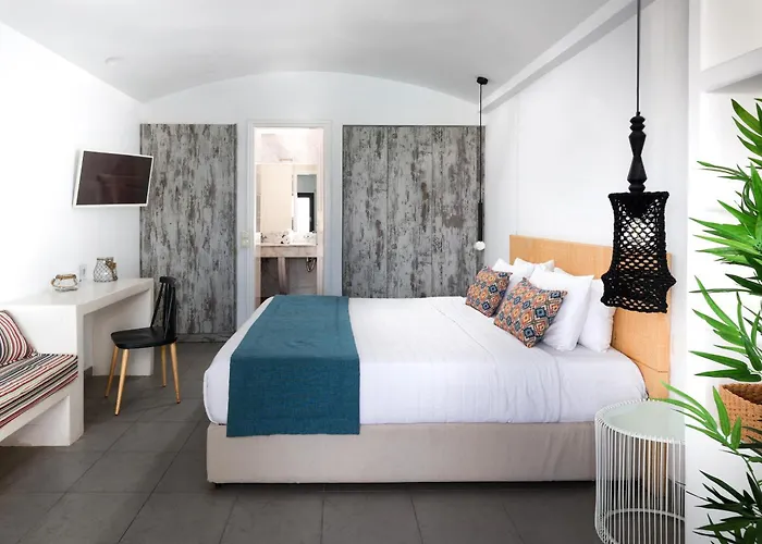 アミティ スイーツ 大人専用 アパートホテル サントリーニ