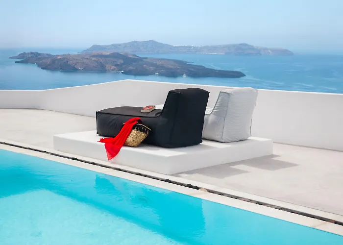 アミティ スイーツ 大人専用 アパートホテル サントリーニ